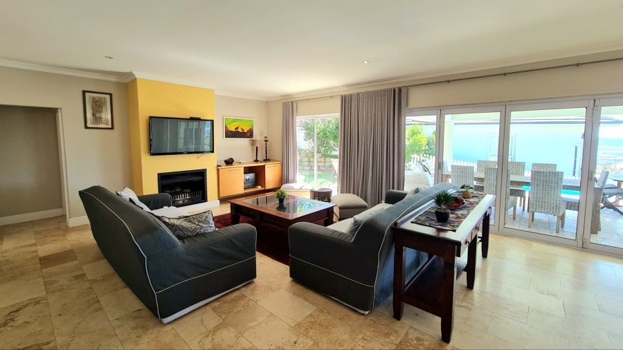 4 Bedroom Property for Sale in Pezula Golf Estate Western Cape